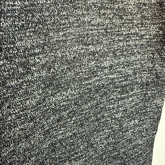 Aritzia TNA | Charcoal heathered Tank Top - crop - small - Picture 3 of 5